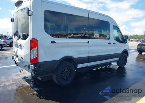 2020 Ford Transit-350 Passenger Van Xlt z USA, uszkodzony, nr VIN 1FBAX2C86LKA43378